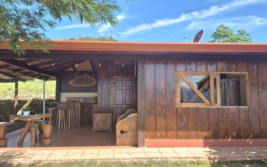 Cabin for rent with ocean view. Spectacular sunsets, Atenas