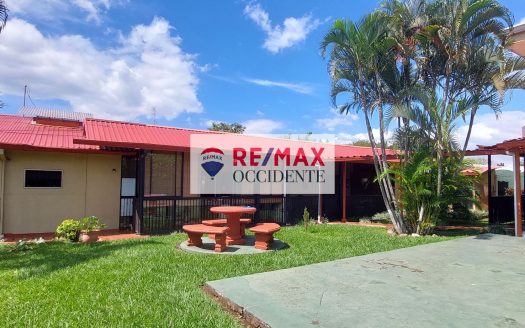 nvestment Property with 5 Rental Units in Gated Community