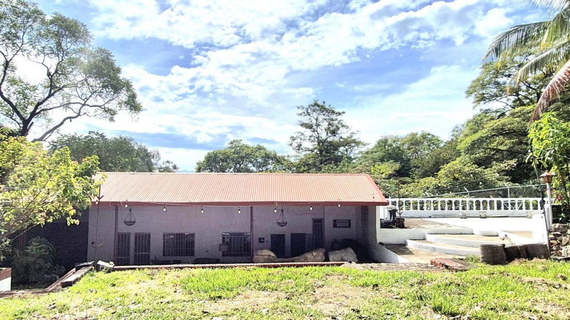 Pool & Extensive Land - 4.61 acres