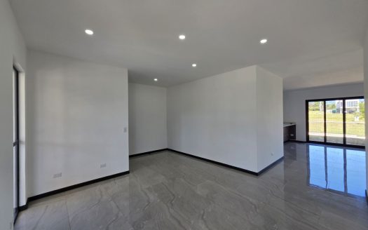 Brand New Home in Villa del Sol Condominium, San Rafael de Alajuela: Comfort, Security, and Lifestyle