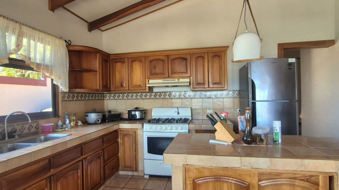 just 10 minutes from downtown Atenas Main Home + Casita