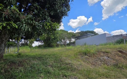 8,503 ft² Lot with Multiple Uses in Barva, 10 min away from Heredia Downtown
