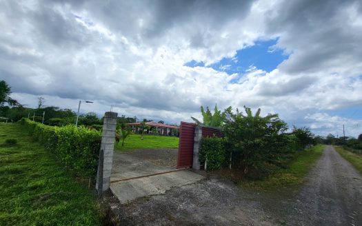Prime Eco-Investment: Modern Estate Below Appraised Value!