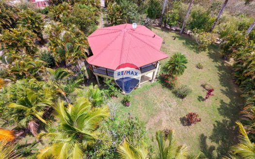 Mountain View Home for sale on 2,3 acres Naranjo Costa Rica