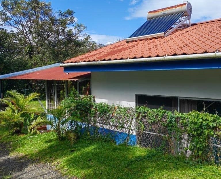 Countryside home on 7202m2 ideal for farming or more builds in Atenas