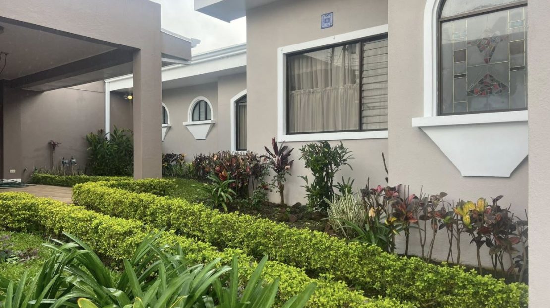 Beautiful house in San Rafael Oreamuno