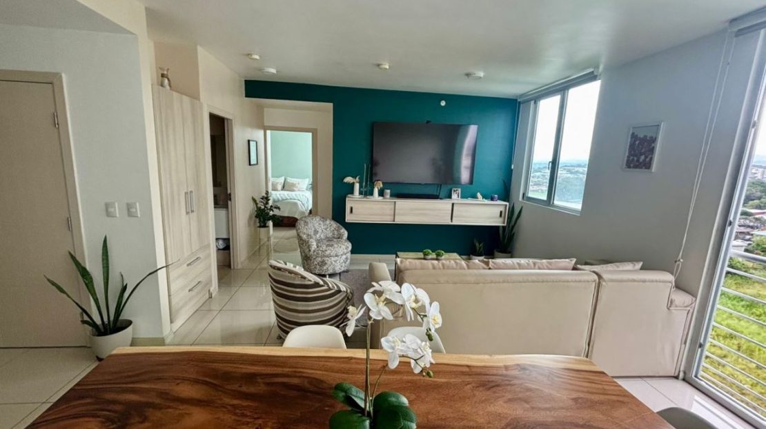 Beautiful Apartment for Sale - Torre Bambú 106