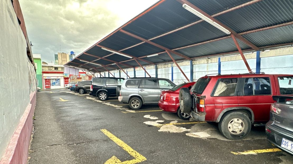 Commercial Parking Lot / Development Land for Sale – Barrio Amón