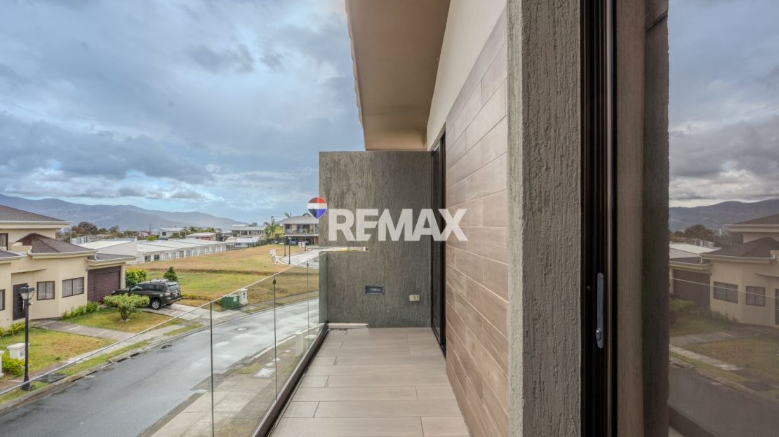 Heredia | Exclusive Gated Community