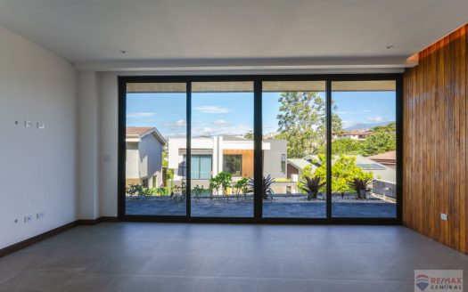 FOR SALE Brand-New Luxury Home – Francosta Gated Community Heredia Costa Rica