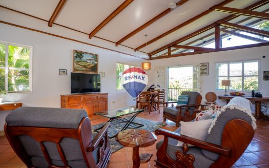 Furnished Home with Pool for Sale in Naranjo, Costa Rica | Perfect for Expats