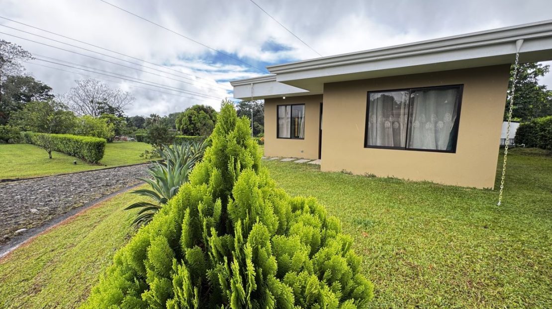 $129K–$139K | Unique Opportunity Near La Fortuna | Airbnb-Ready Home with River Access & Pool