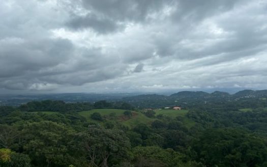 1898m2 with large views of San Jose from Morazan of Atenas