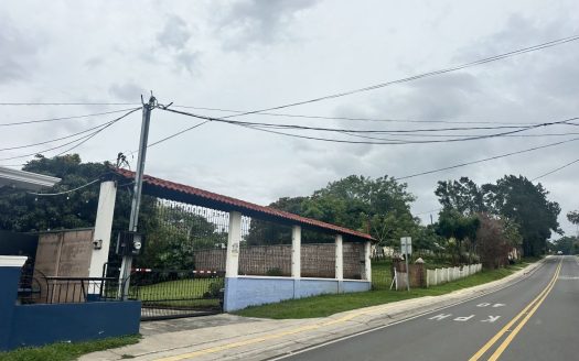 Excellent Location for Bussiness or Development