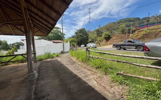 Residential/Commercial two tiered lot on main highway 3