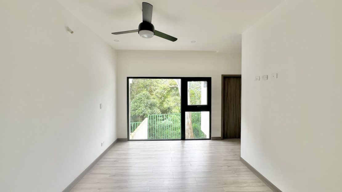 Brand new house for rent in Santa Ana