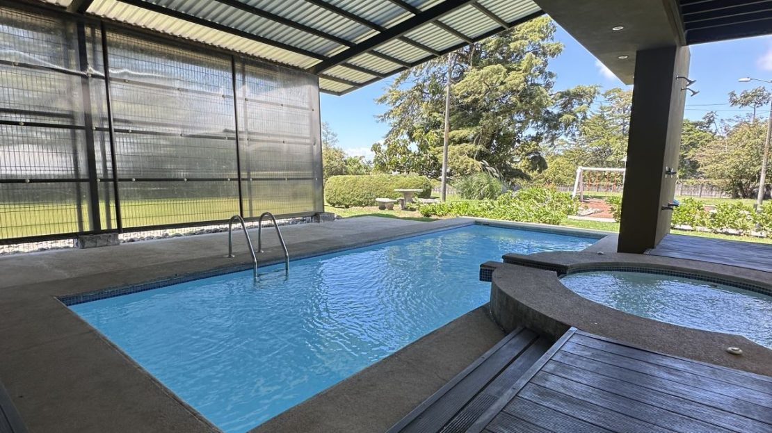 Residential Lot for Sale in Fraijanes Alajuela – 751 m² in Gated Community