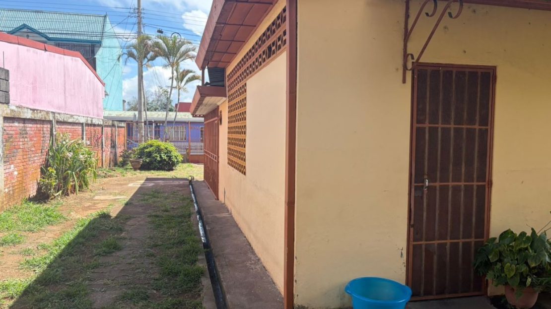 Strategic Investment in Downtown Barva with Strong Commercial Potential