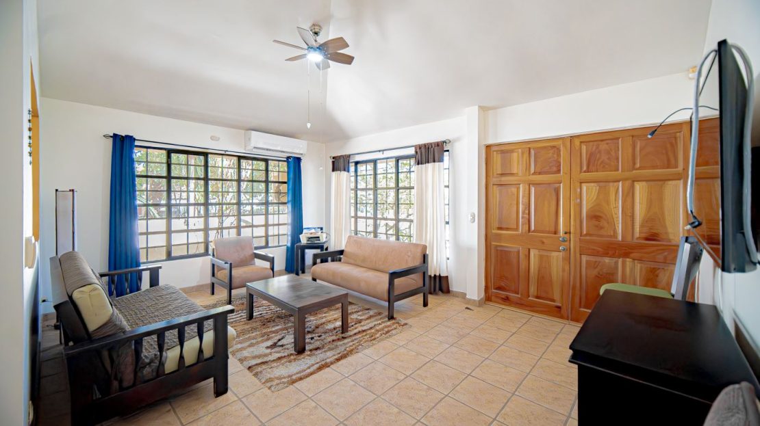 Ocean View Tower Home in the Heart of Las Palmas