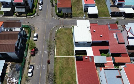 CORNER LOT FOR SALE IN HACIENDA COYOL, ALAJUELA