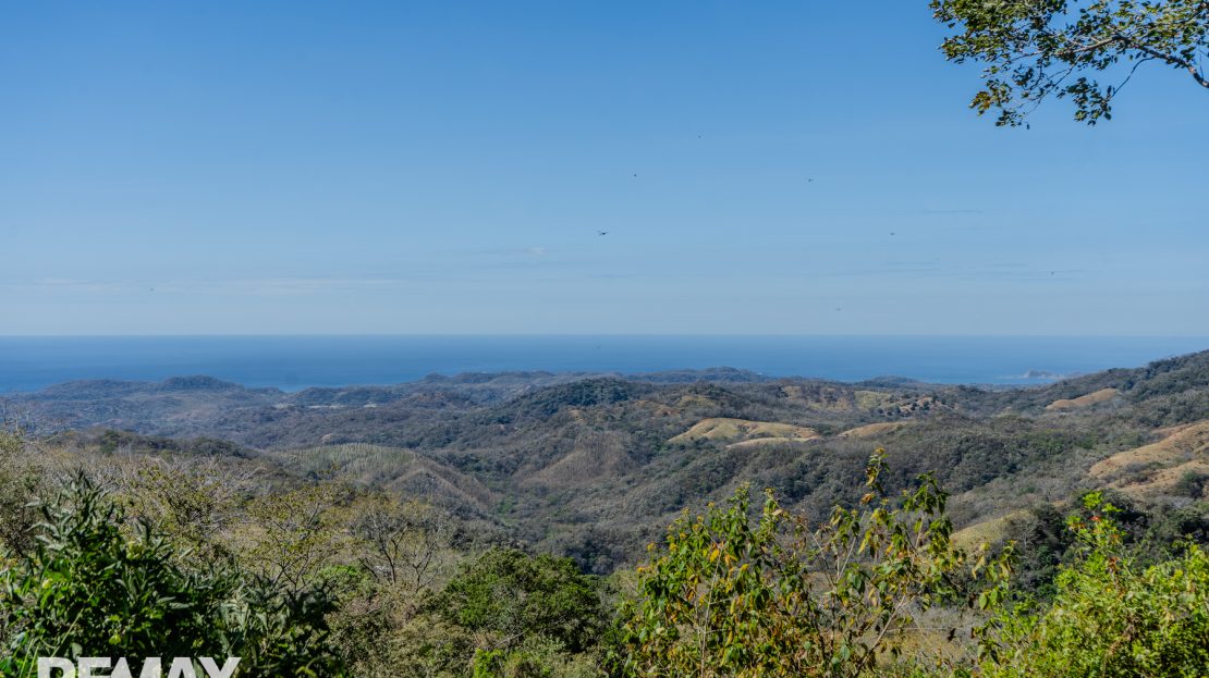 Nature First- Finca in Naranjal Mountains overlooking Nosara and Samara Guanacaste | REMAX