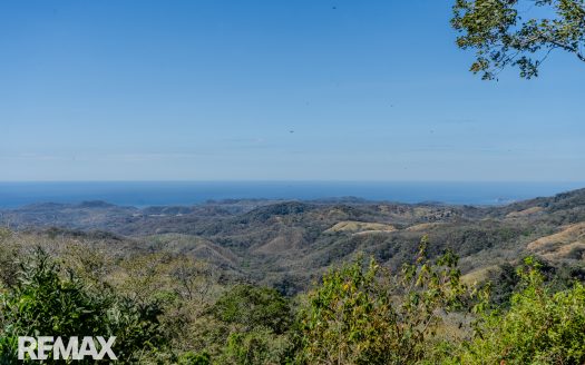 Nature First- Finca in Naranjal Mountains overlooking Nosara and Samara Guanacaste | REMAX