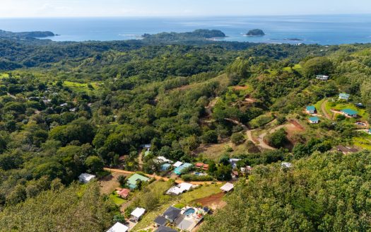 PRICE DROP!!! Santo Domingo Turnkey Home – Fully Renovated newly painted in white 3-Bedroom Near Playa Sámara