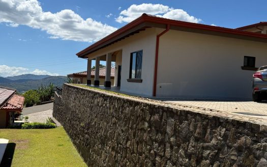 Furnished for sale in Naranjo, Home Guanacaste in Oro Monte Gated Community, incredible views of the Central Valley