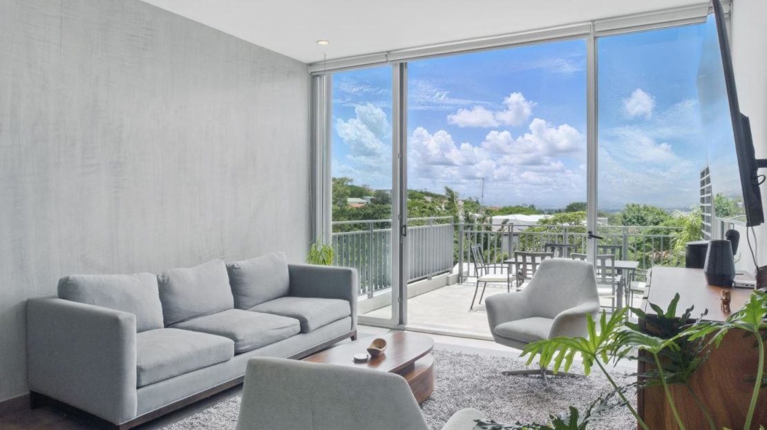 FOR SALE: Furnished Condo Spectacular Views and Location