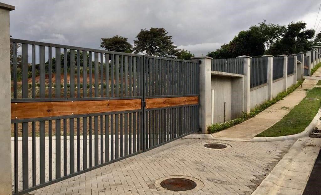 Residential Lots in Atenas countryside