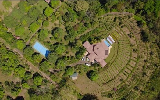 Elegant Atenas Estate & Functioning Coffee Farm