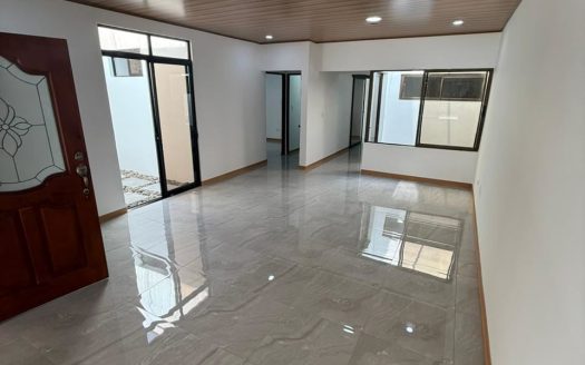 Fully Remodeled Move-In Ready Home in Heredia with Light Patios and Attic