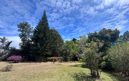 Beautiful Lot in San Rafael de Heredia with Cool Mountain Weather
