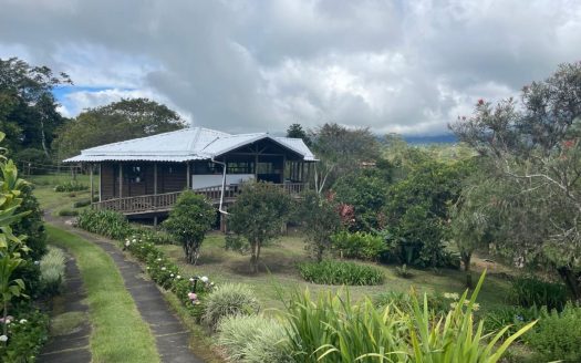For Sale | Nature Estate with 2 Homes + Volcano View – Near Turrialba, Cartago | USD 330,000