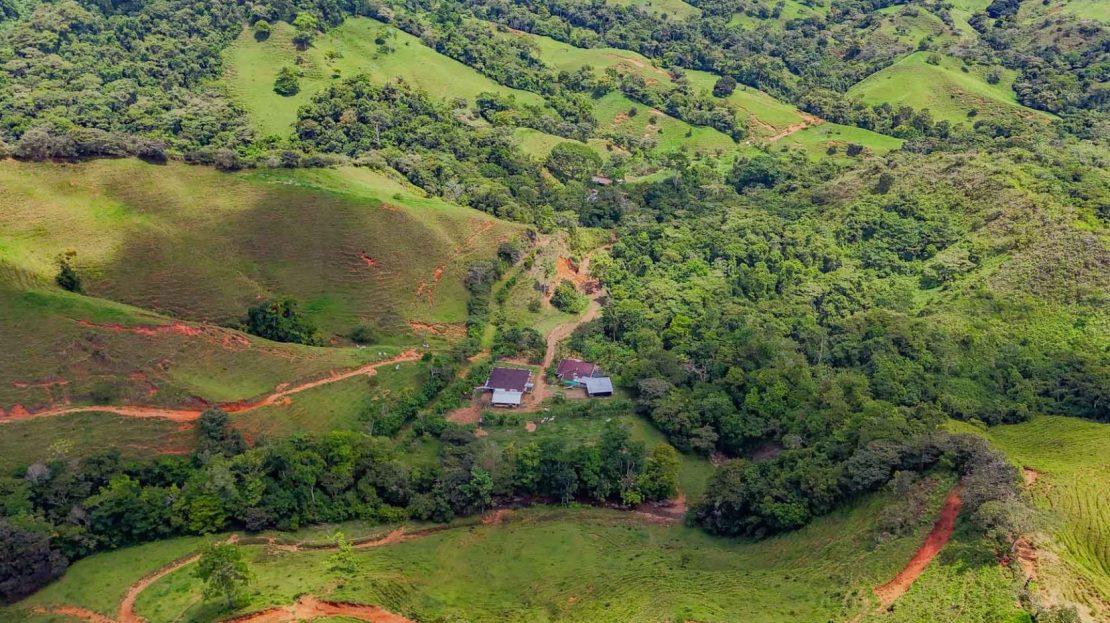 464-Acre Farm in Costa Rica with Springs