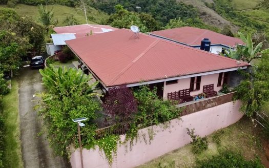 Luxury Mountain-View Residence for Sale in Paraíso de Cartago, Costa Rica – Space, Elegance and Exceptional Potential