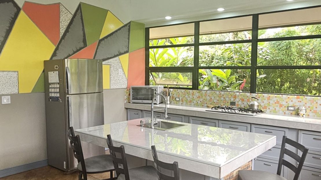 2-Bath Bungalow on a Large