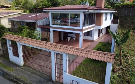 House for sale in Cartago Orosi Costa Rica