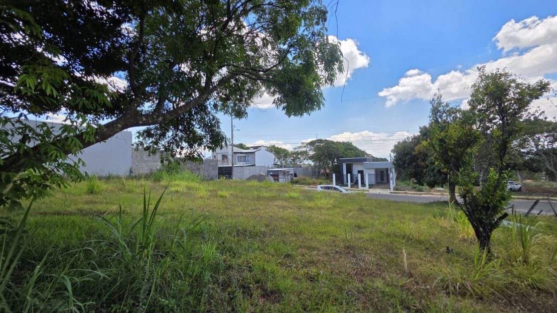 503 ft² Lot with Multiple Uses in Barva