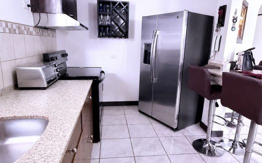 House for sale in Santa Ana