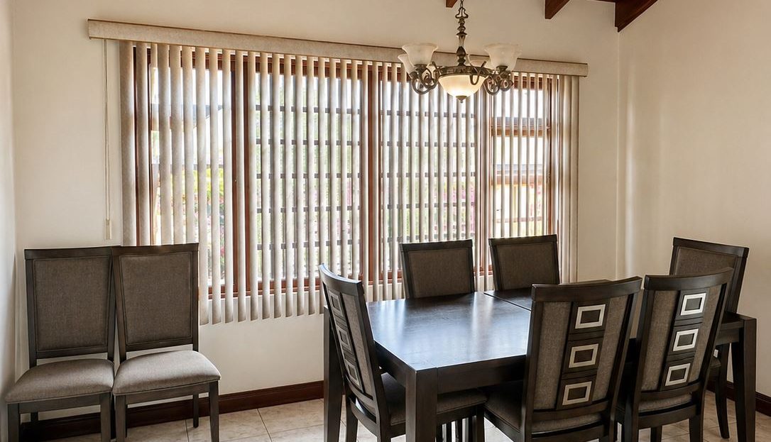Luxury Corner Home in Residencial Quizarco