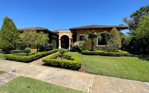 HOUSE FOR SALE Spectacular Spanish colonial style in San Rafael Alajuela