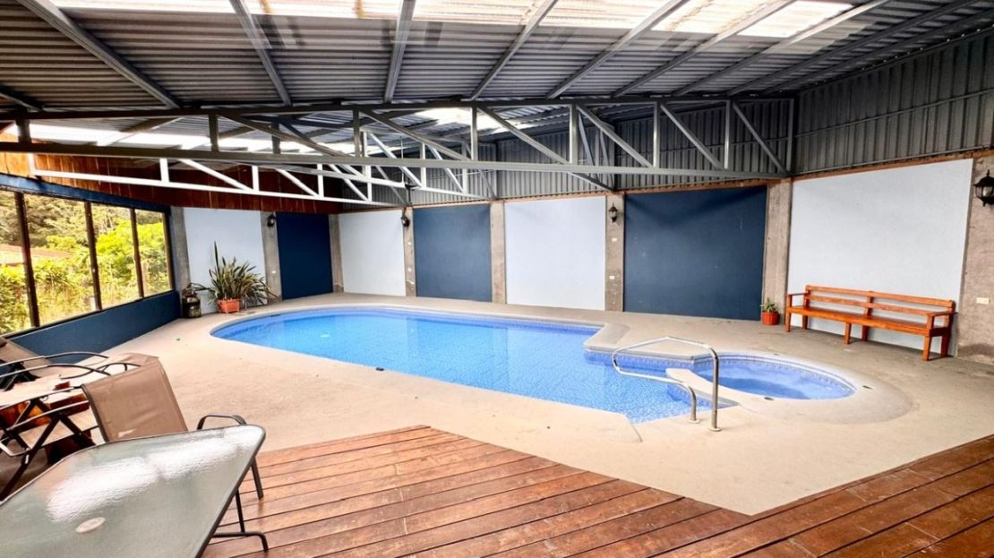 Tranquil Furnished Country Estate with Pool – Poás