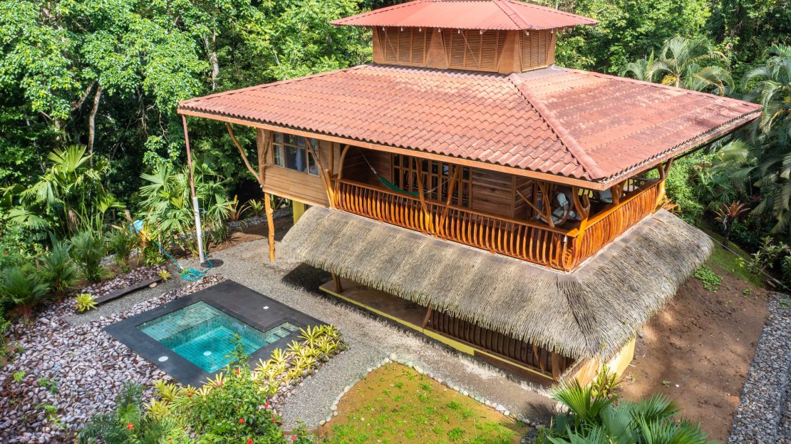 Cahuita - Talamanca  759 | RE/MAX Costa Rica Real Estate