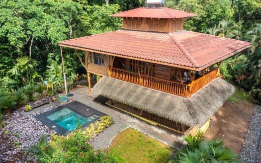 Cahuita - Talamanca  759 | RE/MAX Costa Rica Real Estate
