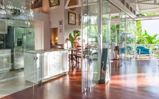 Residencia Casa Blanca – Private Beachfront Home with Bungalow in Puerto Viejo