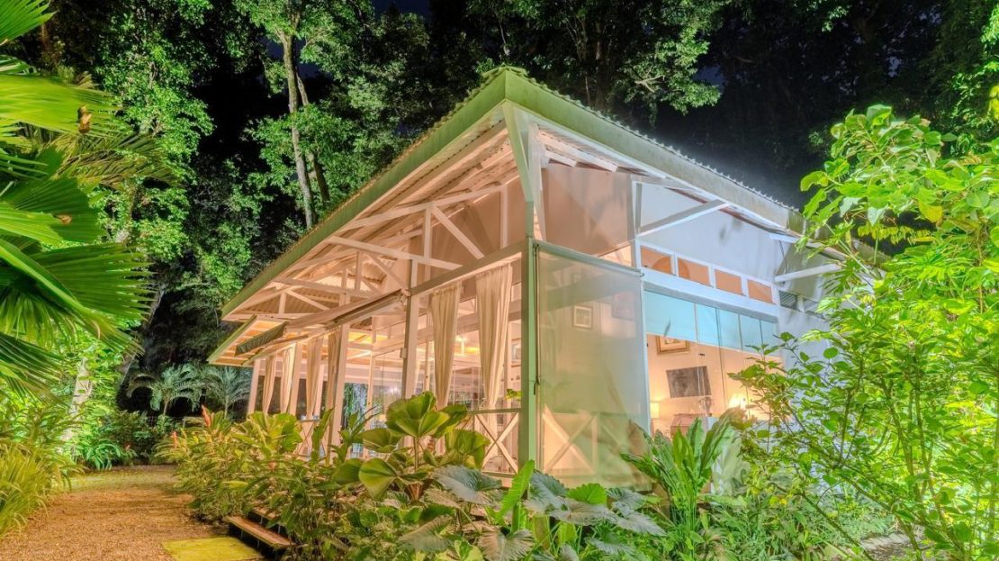 Cahuita - Talamanca For Sale 360 | RE/MAX Costa Rica Real Estate