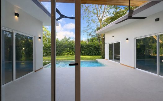 Casa Oasis – Modern Home with Private Pool in Playa Negra