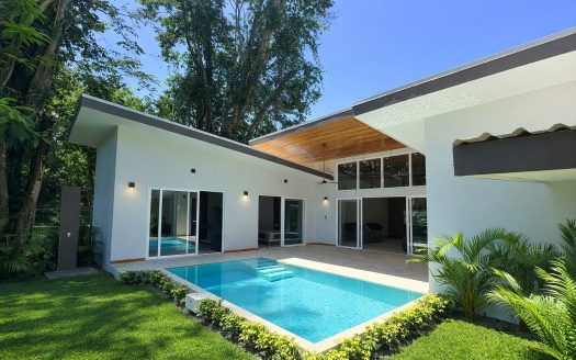 Cahuita - Talamanca For Sale 367 | RE/MAX Costa Rica Real Estate