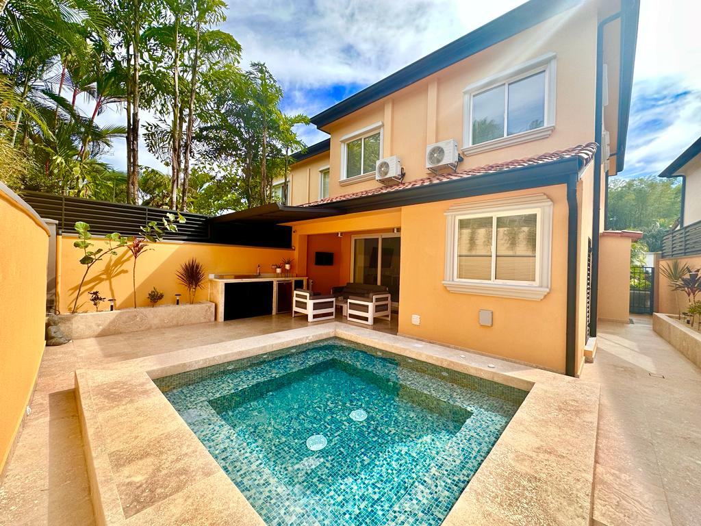 LUXURY TOWNHOUSE NEAR LOS SUEÑOS RESORT AND JACO BEACH